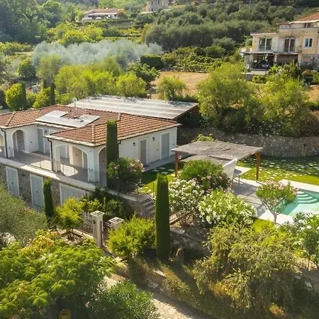 Villa Petra *