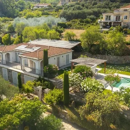 Villa Petra *